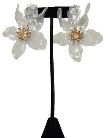 White/Gold Flower Earrings