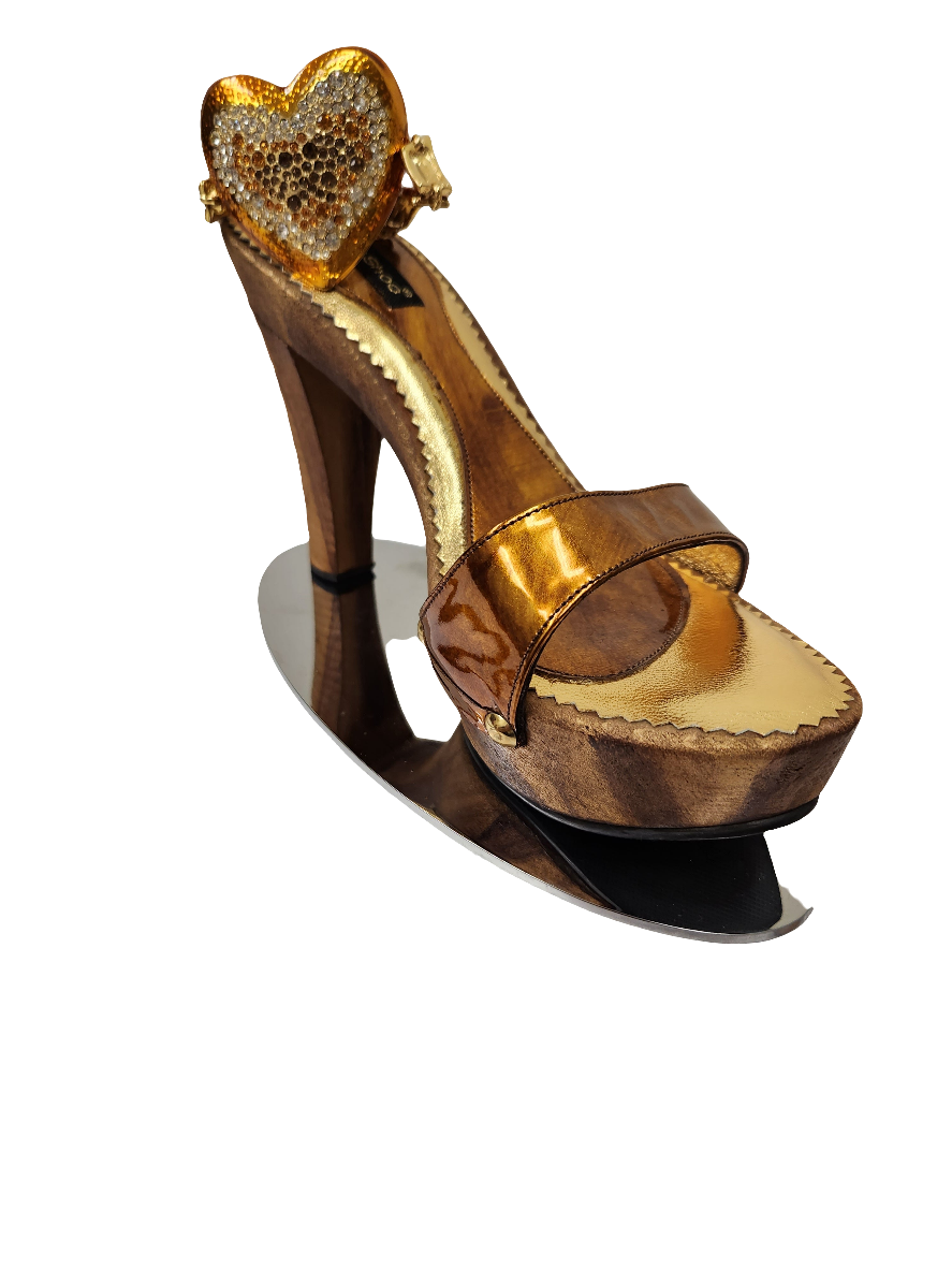 Ce' Foushoo Gold Heart Sandals