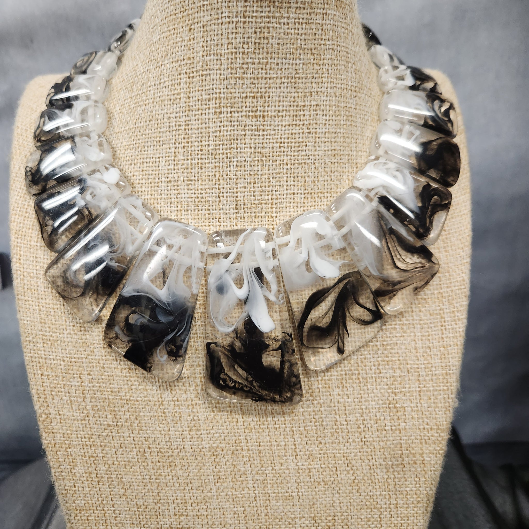 Black/White Necklace Set