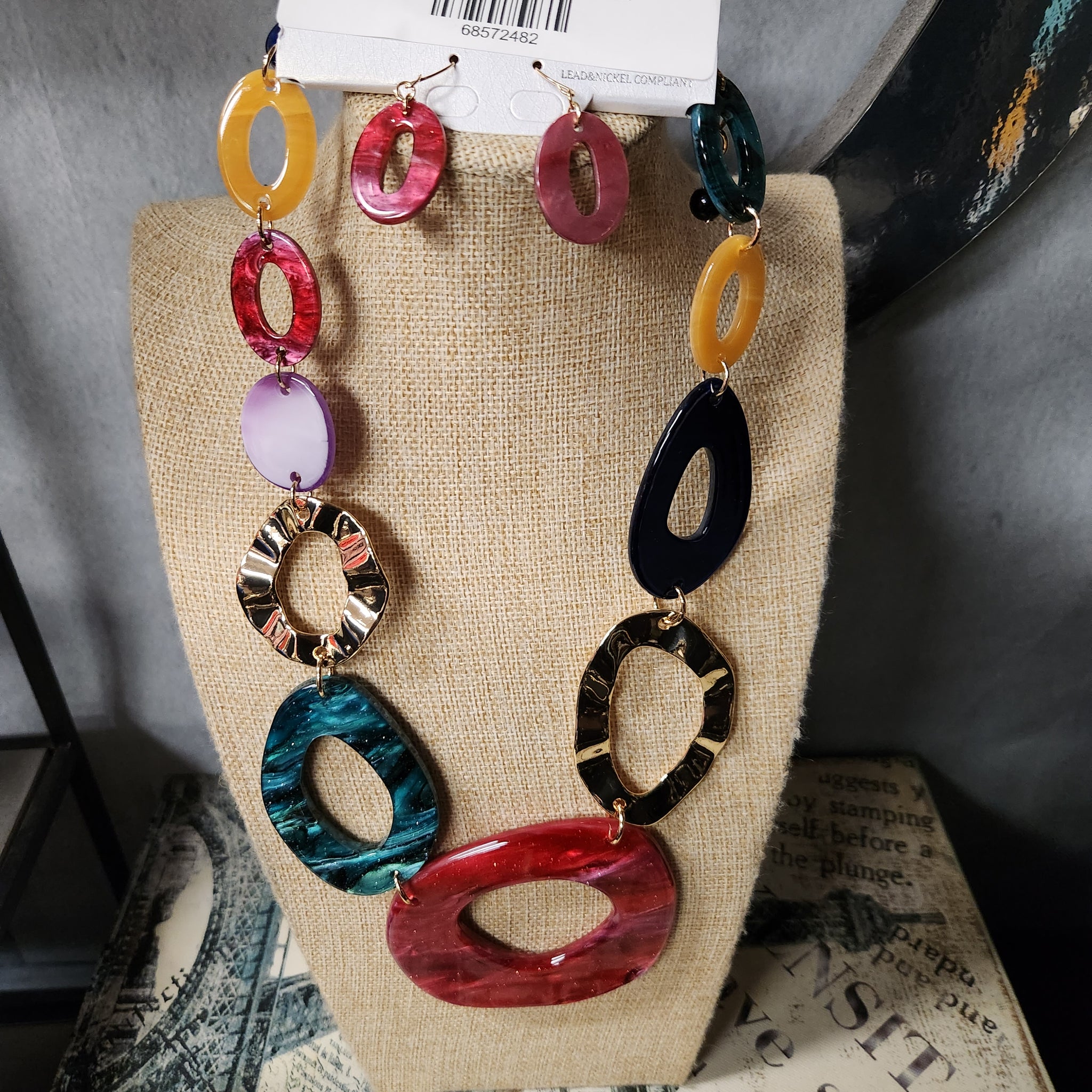 Acrylic Multi-Color Necklace Set
